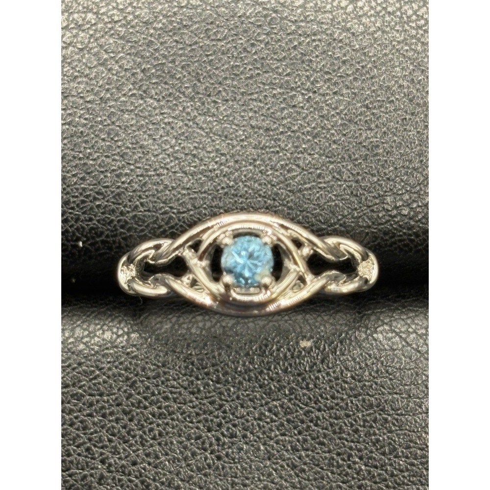 New Condition Sterling Silver Genuine Blue Topaz Ring Size 7.5 G14